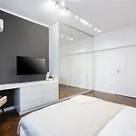 Elegant Two Bedrooms Bucureşti