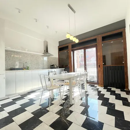 公寓 Elegant Two Bedrooms 布加勒斯特