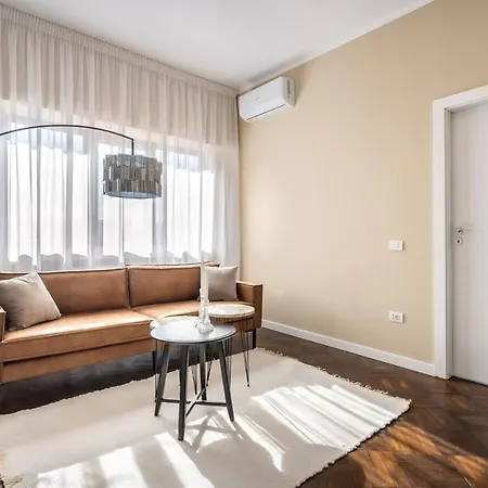 Elegant Two Bedrooms *