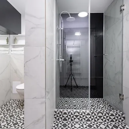 Elegant Two Bedrooms Apartment