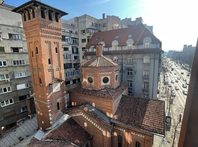 Elegant Two Bedrooms Apartament