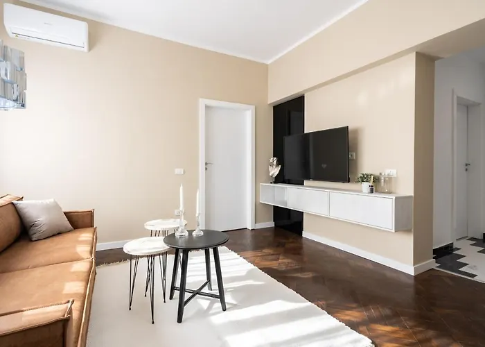 Apartment Elegant Two Bedrooms