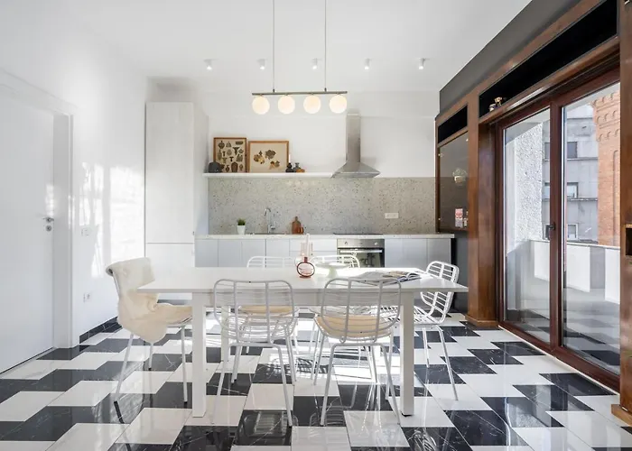Elegant Two Bedrooms Bucharest