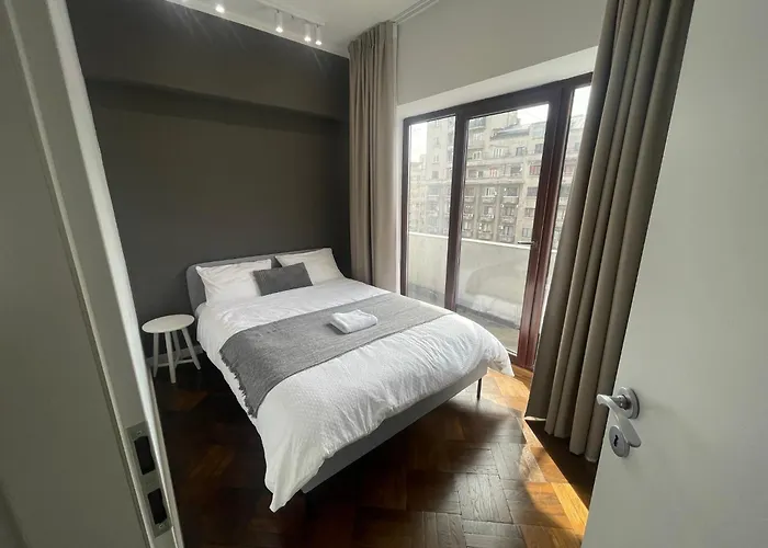 Apartment Elegant Two Bedrooms *