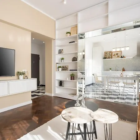 Apartment Elegant Two Bedrooms Bucharest